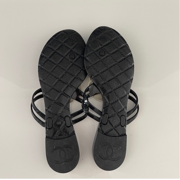 Camellia jelly thong sandals - Picture 8 of 8